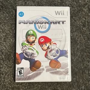 MarioKart Wii Nintendo Game disc and case Mario Cart